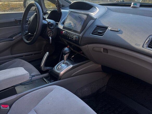 2008 Honda Civic VIII Рестайлинг, серебристый, 1200000 рублей - вид 11