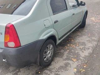 2009 Renault Logan I, зелёный, 235000 рублей, вид 3