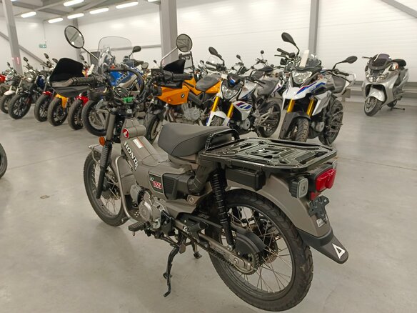 2023 Honda Super Cub, серый, 475000 рублей - вид 5