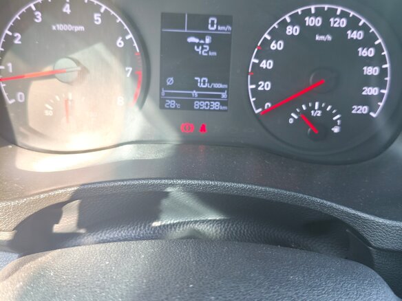 2019 Hyundai Solaris II, красный, 1310000 рублей - вид 8