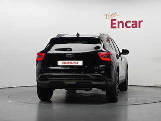 2023 Chevrolet Trax II, чёрный, 1835999 рублей, вид 4