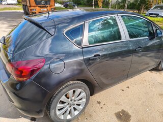 2011 Opel Astra J, чёрный, 430000 рублей, вид 2