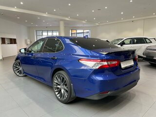 2021 Toyota Camry VIII (XV70) Рестайлинг, синий, 2590000 рублей, вид 4