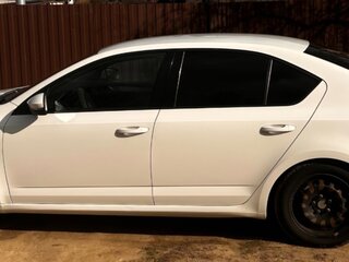 2013 Skoda Octavia III (A7), белый, 900000 рублей, вид 4