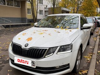 2017 Skoda Octavia III (A7) Рестайлинг, белый, 1500000 рублей, вид 1