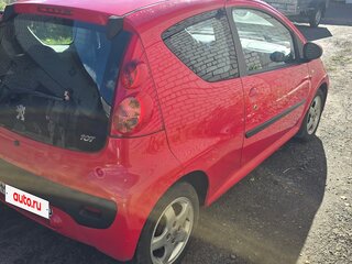2010 Peugeot 107 I Рестайлинг, красный, 365000 рублей, вид 3