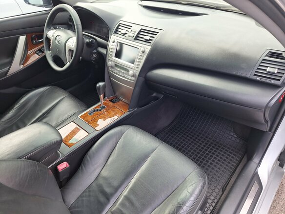 2011 Toyota Camry VI (XV40) Рестайлинг, серебристый - вид 8