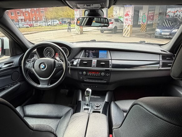 2010 BMW X6 40d I (E71), белый, 1750000 рублей - вид 21