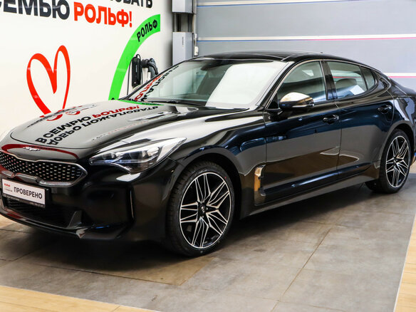 2021 Kia Stinger I Рестайлинг, чёрный, 3175000 рублей