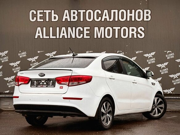 2017 Kia Rio III Рестайлинг, белый, 975000 рублей - вид 7