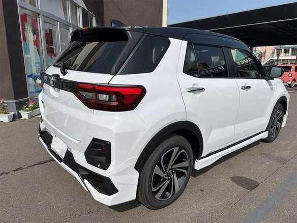 2023 Toyota Raize I, белый, 1193000 рублей - вид 4