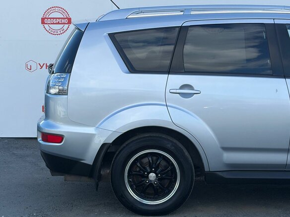 2010 Mitsubishi Outlander II Рестайлинг, серебристый, 909000 рублей - вид 16