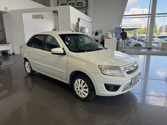 2017 Lada (ВАЗ) Granta I, белый - вид 2