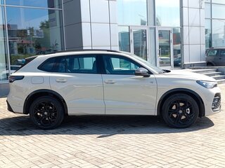 2026 Volkswagen Tiguan L Pro III (China Market), белый, 5250000 рублей, вид 4
