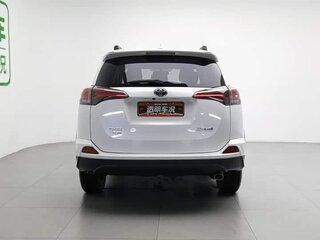 2019 Toyota RAV4 IV (XA40) Рестайлинг, белый, 1693000 рублей, вид 4