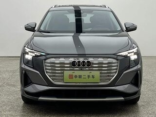 2023 Audi Q5 e-tron 40, серый, 6100000 рублей, вид 1