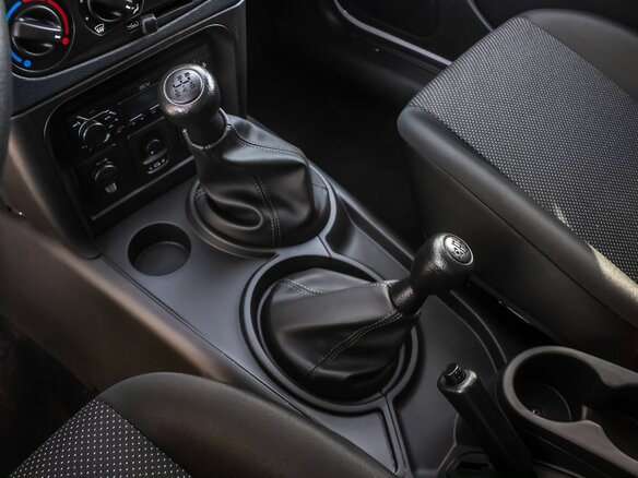 2026 Lada (ВАЗ) Niva Travel I Рестайлинг, белый, 1419000 рублей - вид 17