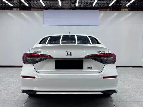 2023 Honda Civic XI, белый, 1650000 рублей, вид 3