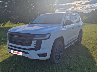 2010 Toyota Land Cruiser 200 Series, белый, 4800000 рублей, вид 2