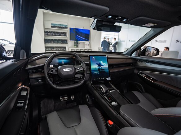 2026 Geely Cityray, серый, 3384990 рублей - вид 14