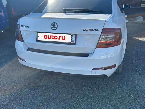 2014 Skoda Octavia III (A7), белый, 1370000 рублей - вид 6