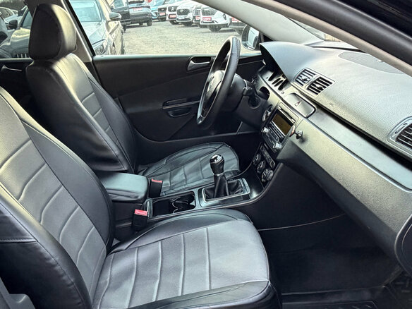 2009 Volkswagen Passat B6, чёрный, 450000 рублей - вид 18