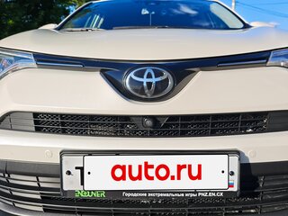 2017 Toyota RAV4 IV (XA40) Рестайлинг, белый, 2180000 рублей, вид 5