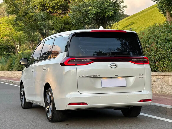 2022 GAC Trumpchi M6 Pro, белый, 1750000 рублей - вид 3