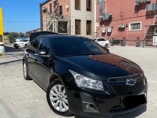 2015 Chevrolet Cruze I Рестайлинг, чёрный, 700000 рублей, вид 1