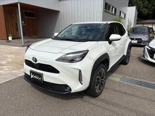 2023 Toyota Yaris Cross I, белый, 1470000 рублей, вид 2