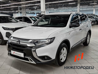 2019 Mitsubishi Outlander III Рестайлинг 3, белый, 1799000 рублей, вид 1