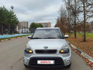 2013 Kia Soul I Рестайлинг, серебристый, 830000 рублей, вид 2