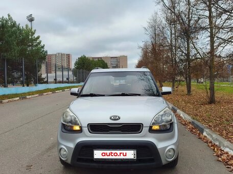 2013 Kia Soul I Рестайлинг, серебристый, 830000 рублей, вид 2