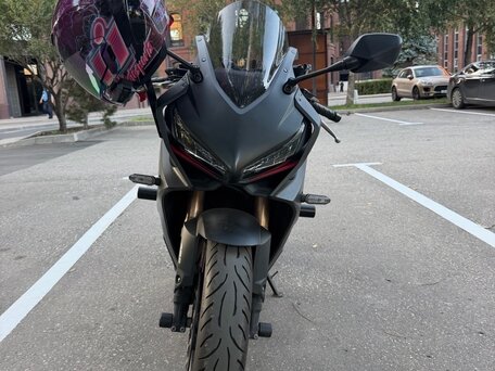 2020 Honda CBR 650R, чёрный, 950000 рублей, вид 3