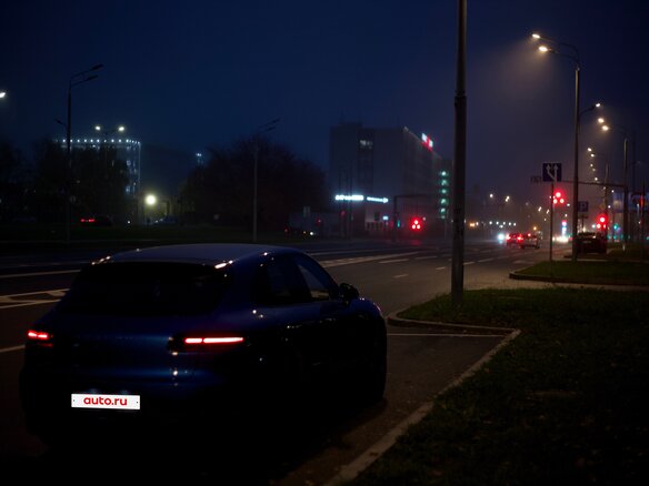 2016 Porsche Macan S I, синий, 3400000 рублей - вид 9