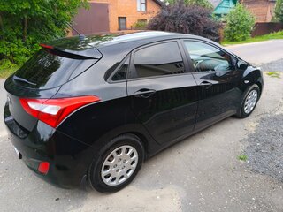 2013 Hyundai i30 II, чёрный, 899000 рублей, вид 3