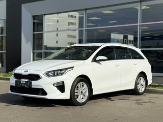 2021 Kia Ceed III, белый, 1710000 рублей, вид 3
