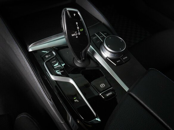 2020 BMW 5 серии 520d xDrive VII (G30/G31/G38) Рестайлинг, белый, 4660000 рублей - вид 14