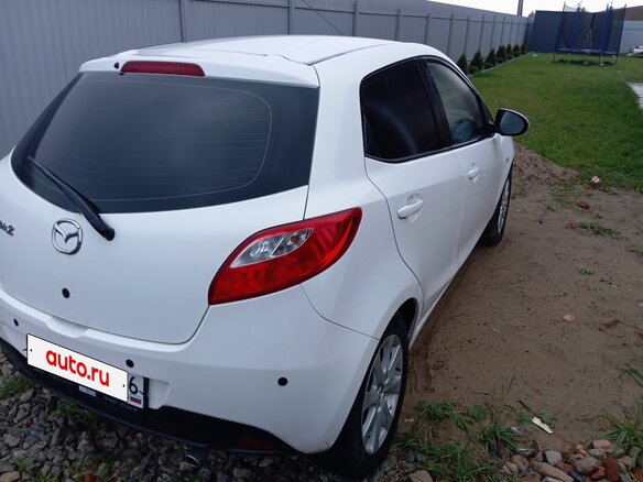 2012 Mazda 2 II Рестайлинг (DE2), белый, 750000 рублей - вид 8