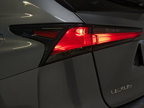 2019 Lexus NX 300 I Рестайлинг, серый, 3800000 рублей - вид 28