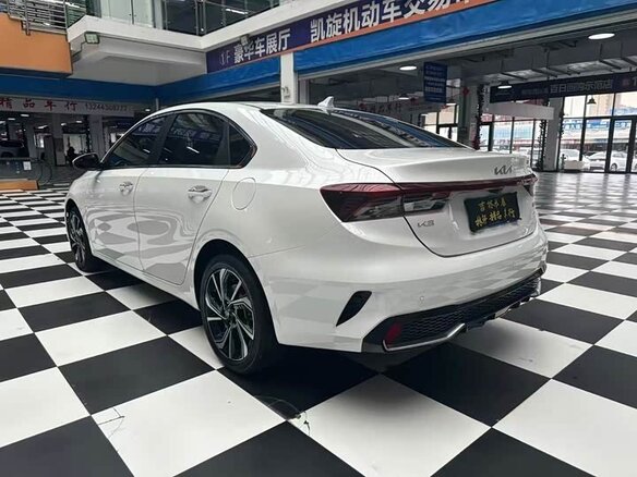2023 Kia K3 II (China Market) Рестайлинг, белый, 1150055 рублей - вид 5