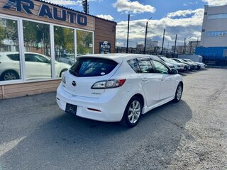 2010 Mazda Axela II, белый, 1049000 рублей, вид 4