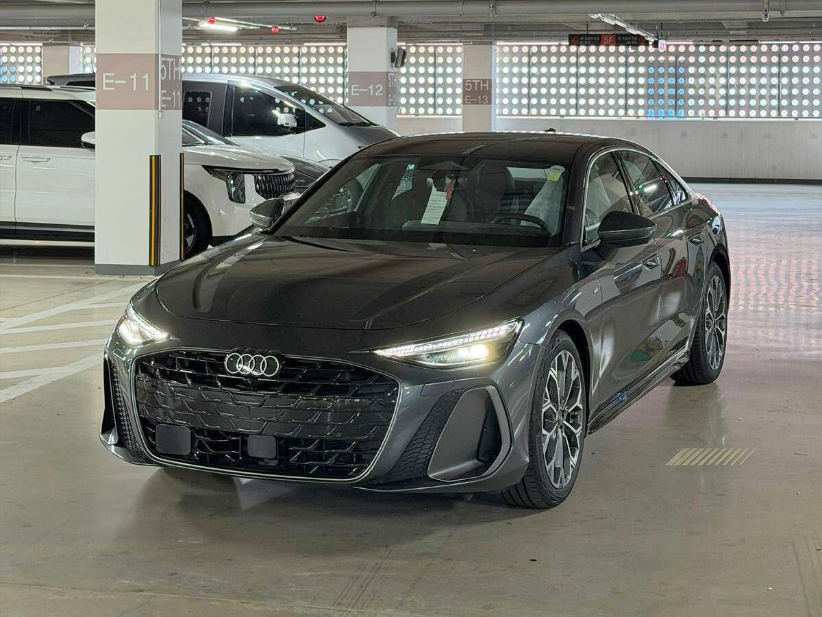 Открыть фотографии: Audi A6 VI (C9)