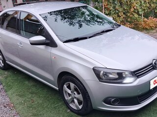 2011 Volkswagen Polo V, серебристый, 1200000 рублей, вид 2
