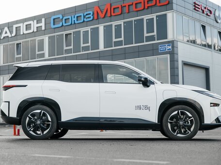 2026 Toyota bZ3X 50 kWh, белый, 2850000 рублей, вид 2