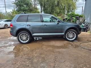 2004 Volkswagen Touareg I, серый, 850000 рублей, вид 3