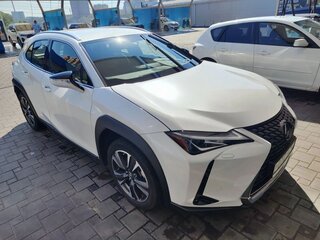 2022 Lexus UX 200 I, белый, 4100000 рублей, вид 2