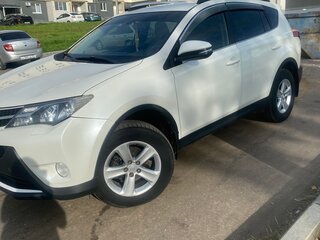 2013 Toyota RAV4 IV (XA40), белый, 1700000 рублей, вид 1