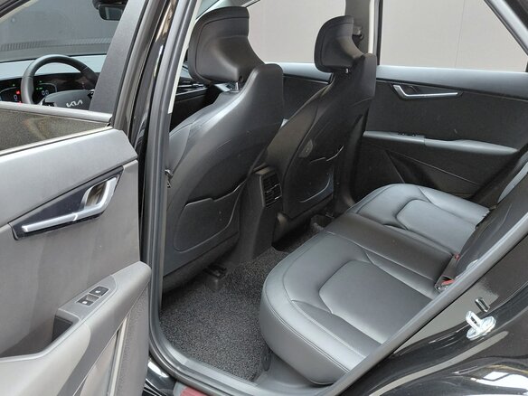 2022 Kia Niro II, чёрный, 1870999 рублей - вид 18