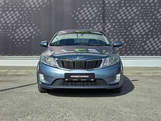 2013 Kia Rio 5-speed III, голубой, 860000 рублей, вид 5